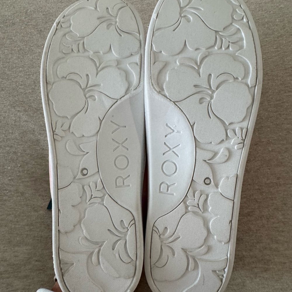 ROXY Women’s Pastel Tie-Dye Sneakers - Picture 4 of 5